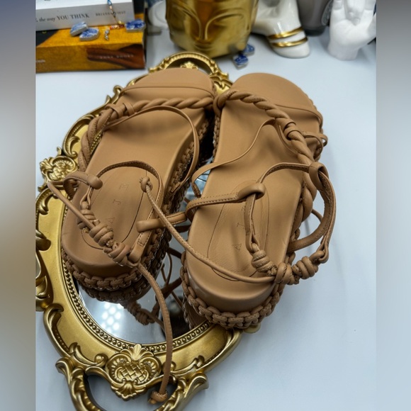 🆕 AJE 🧿 NWOT Tryphena Platform Twist Sandal, Beige - SIZE 37 - Picture 9 of 16
